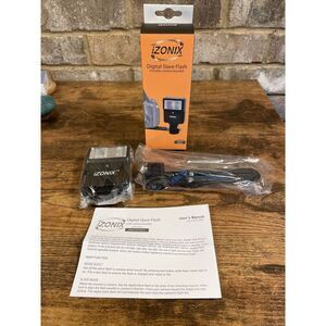 IZONIX Digital Slave Flash (for Digital‎ SLR Cameras)